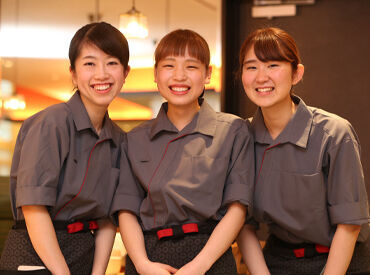 <生活に合わせやすい柔軟シフト!>
学生に主婦(夫)さん、フリーターさんなど
生活や希望の収入にあわせて勤務OK!