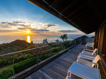 「誰かに喜んでもらうのが好き」
「おもてなしのお仕事をやってみたい」
そんな方にピッタリのお仕事です♪