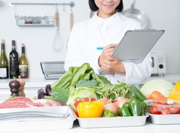 フジ産業株式会社　※勤務地:社会福祉法人　司会　介護老人保健施設　弘樹苑_305400P01 未経験&ブランクがある方も大歓迎★
わからないことは周りの社員が[教える][助ける]が当たり前の風土で、働きやすい♪