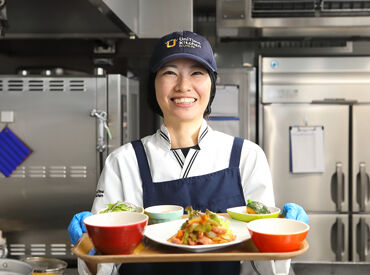 株式会社ジェイ・エス・ビー・フードサービス　勤務地:UniLife京都今出川学生会館(仮) ＼経験や資格は不要★／
お料理を手渡したり、お皿を片付けたり…のシンプル作業◎
入居する学生さんに美味しいご飯をご提供！