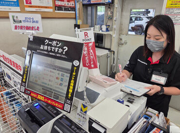 未経験スタート歓迎★
研修＆フォロー体制ばっちり♪車に詳しくなくても安心して始められます！