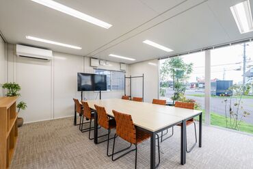 三協フロンテア株式会社　七尾店／展示場 地元密着企業！
お客様からのご紹介やリピートでの受注が多いです◎
コミュニケーションをとるのが好きな方にぴったり♪