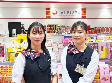 倉庫からショップへ商品を運搬したり、
品出しや在庫管理を行ったり…♪
適度に体を動かせるので運動不足解消にも◎