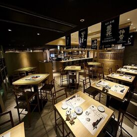 ＼オシャレな店内で楽しくオシゴト／
当店のポイントは・・
＊スタッフの仲の良さ
＊オシャレ自由
＊充実な福利厚生