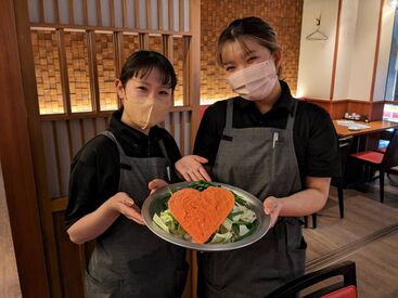 大学生＆フリーター活躍中★
学校帰り、本業の帰り道バイトに♪
そして、深夜専門でガッツリなど
イロイロな働き方ができます！