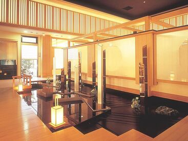 広々とした清潔感のあるお店☆
お客様も優しく落ち着いてお食事を楽しむ方ばかり！