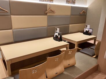 ディナー帯で勤務の方は
22時半閉店の為終電までに退勤できる♪
遅くなり過ぎないところも魅力です★
