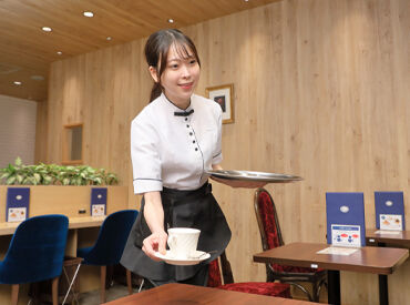 スタッフになると、ドリンクやフードメニューが割引★しかも、他店舗でも利用できるんです◎