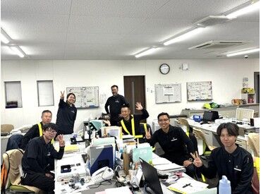 四日市海運株式会社 ＜現場作業をスムーズにすすめるための指揮役！＞
計画通りに積み卸ろしを終えたときの達成感は格別です★