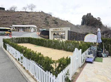 北摂池田メモリアルパーク 未経験歓迎★まずは、
「本日はお越しいただきありがとうございます」
「ゆっくりお別れください」などのご挨拶から！