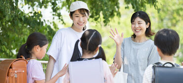 久しぶりにお仕事に復帰された方やシニア世代の方も活躍中です!
気になる方はお気軽にお問い合わせください♪
※画像はイメージ