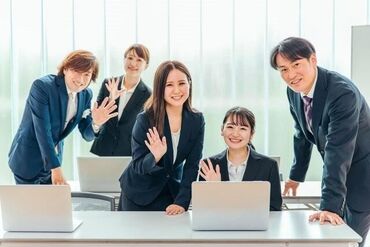 スキルアップ講座や研修制度も充実＊
事務デビュー応援◎
スキルより“やる気”を重視します！