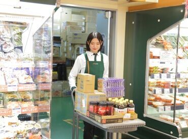 フーディーズいなみ 現在のスタッフもみんな未経験からスタートしました♪先輩スタッフが側にいるから、わからないことも聞けるのも安心ポイント！