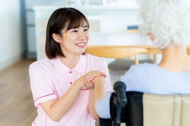 ＮＰＯ法人チャレンジドサポートプロジェクト （バンビの森訪問看護ステーション） 30～50代前半のスタッフさんが活躍中♪
同行研修・サポート体制が完備のため、
ブランクの方も安心してスタート可能な環境です◎