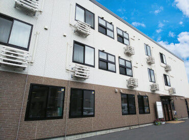 鳥取松並ケアセンターそよ風 ＼人柄重視の採用です！／
しっかりしたサポート体制で、安心して始められる環境♪
希望の働き方、お気軽にご相談を◎