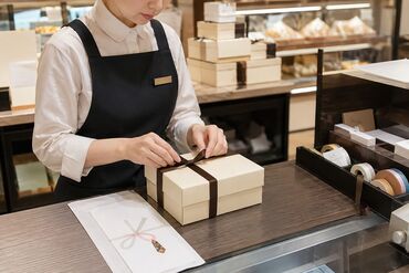 ファッション人材リンク株式会社【FJLNAGOYA】 ﾟ*｡☆ NEWスタッフ募集 ☆。*ﾟ
人気スイーツショップ♪
初日から高時給◎