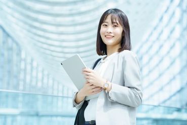 キャリアリンク株式会社　※東証プライム上場/ASP127749 経験ゼロからのスタート。
“不安”を“自信”に変える場所★
第二新卒・フリーター歓迎！成長できる仕事、あります