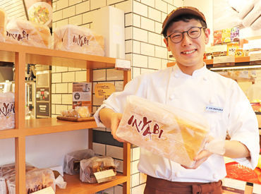 Ｃａｆｅ＆Ｂａｋｅｒｙ ＭＩＹＡＢＩ　神保町店 ＜履歴書不要＞
・面接前の準備は必要ありません!!
・応募後すぐに面接⇒採用も可能☆
・お友達と一緒にスタートもOK♪