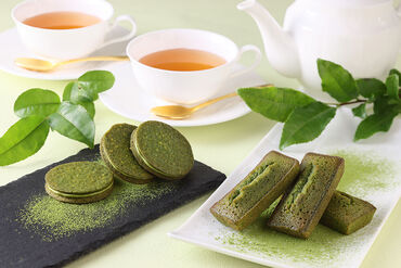 アンリ・シャルパンティエ京都伊勢丹店HANARE 特別な資格や経験は必要なし！まずは“笑顔”これが一番大切♪あなたの笑顔でおいしいお菓子を届けてください！