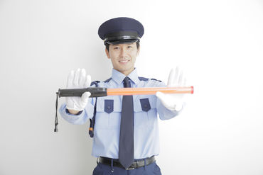 責任あるお仕事で社会貢献もばっちり！幅広い年代のスタッフが活躍中です◎