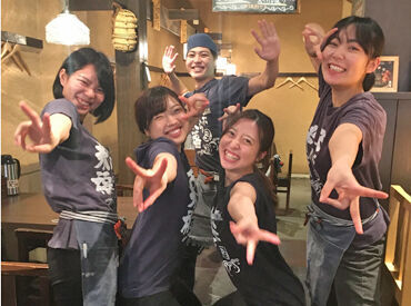 天ぷら海鮮 米福 木屋町店 写真から、この雰囲気伝わりますかね？笑
本当に楽しくて明るいお店なので、
緊張せず気楽に来てくださいね～♪♪