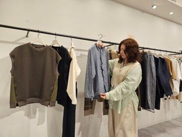 ペイトブルームガーデン 笹丘店 40代・50代・60代の方も歓迎♪
落ち着いた雰囲気で、無理なく長く続けられるアパレルのお仕事です☆もちろんノルマもなし♪
