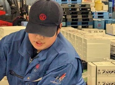 未経験歓迎！魚の入ったケースなど、
重いものを運んだりすることがありますが、
慣れればカンタンで続けやすいお仕事です★