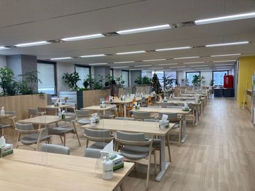 未経験からチャレンジOK！
充実の研修やサポート体制あり◎
あなたの「やってみたい！」という気持ちを大切にします♪