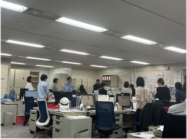 未経験者＆主婦（夫）歓迎★
働きやすい職場と制度で、仕事だけでなく家庭やプライベートも大事にできます◎
原則17:30退社！