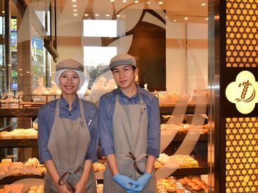 VIE DE FRANCE（ヴィ・ド・フランス） 西宮店/689 ◇毎月新作の商品がでます◇
『今月はなにがでるんだろ~』
出勤するのがワクワク！
