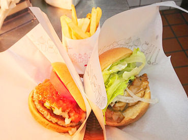 解放感たっぷりの店頭♪土日だけ＆夕方からシフトインOKなど、働きやすさもばっちりそろってます★