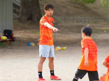 FC.Real.Earnest　瓦林公園​（バラ公園）校 ★服装も髪型も自由★
自分らしく働けるサッカー教室でコーチデビューしませんか？