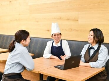 未経験から始めたスタッフばかり★
先輩スタッフがしっかりフォローしますので、安心してご応募くださいね◎