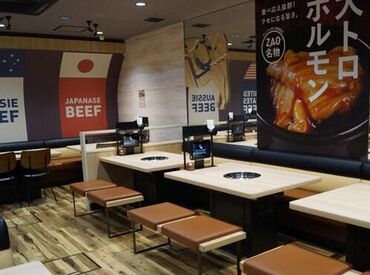 駅チカの好立地なので
通いやすさも推しポイント★
進学が決まった学生さんも歓迎!