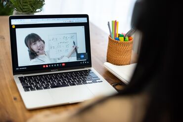 未経験歓迎!
スタッフのほとんどが未経験からのスタート♪
20~30代中心の、明るくにぎやかな職場です◎