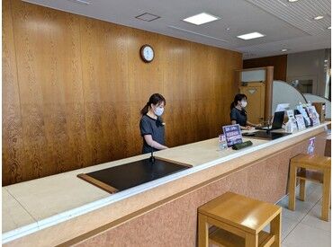 シフトは気軽に相談OK！
扶養内で働きたい方も歓迎♪
土日に勤務できる方は優遇します！