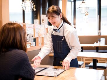 まずは元気に”いらっしゃいませ”が言えたらOK◎
分からないことがあれば何でも先輩へ相談してくださいね！