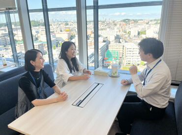 服装自由！髪型・髪色自由♪
おしゃれを我慢せず、あなたらしいスタイルで働くことができます◎