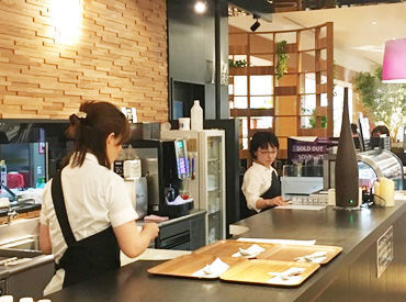 MOA cafe　(東京インテリア家具　甲府店内) 子供の行事・体調不良にも対応〇
子供の送迎までにオシャレなカフェでお仕事！
なんと、扶養内勤務も大歓迎！