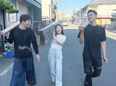 ▼仕事だけの関係、ありません。笑 
現場ではしっかり働く。 遊ぶ時は全力で遊ぶ。 
それがウチのスタイルです★
