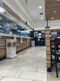 お客様の笑顔で癒されませんか？
応募お待ちしております♪