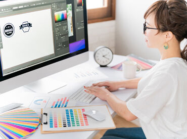 オシャレOK！
服装/髪型/髪色自由◎
ピアス/ネイル/ヒゲ可☆
⇒自分らしく働けます♪
※画像はイメージ