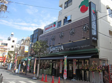 SHIMIZUYA（シミズヤ） 烏山店 ＊10月1日より新しいレジに替わります＊
先輩も初操作なので未経験の方もご安心ください！