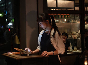 オシャレなお店でオシャレに勤務！