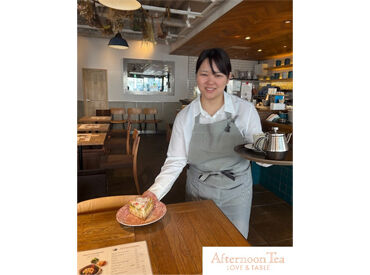 アフタヌーンティー・ラブアンドテーブル 表参道 卒業・進路の決まった高校生も大歓迎！まずはお気軽にご応募くださいね♪
