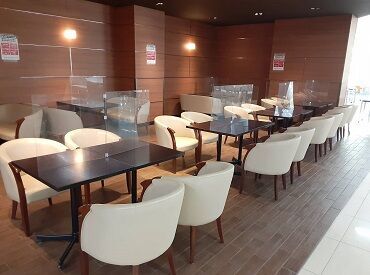 にぎやかな大学内食堂♪
学生さんやスタッフと接しながら
元気に明るく働ける環境です！
※写真はイメージ