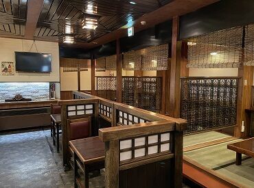 みんな未経験からのスタートです！
バイトデビューも大歓迎♪
お気軽にお問い合わせください(^^)