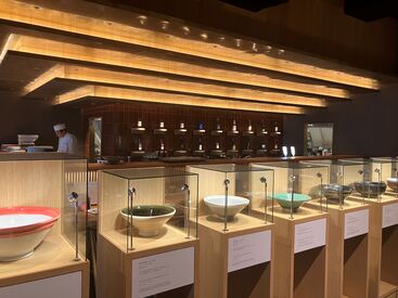 つるとんたんUDON NOODLE Brasserie 六本木 ≪嬉しいまかない200円☆≫
お腹いっぱい＆食費も浮いて嬉しい♪スタッフだけの特権です！