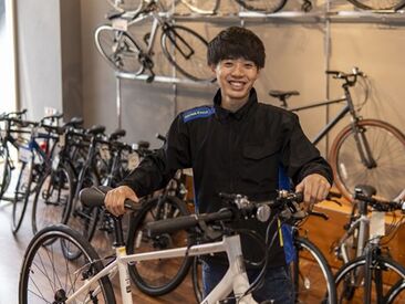 ダイワサイクル 熊取店 ＼職場見学OK⇒そのまま面接も◎／
一緒に働くスタッフや店舗を見ることで働くイメージもUP！
少しでも気になったらぜひ見学へ♪