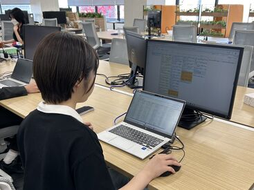 うれしい土日祝休みでオフも充実!
「自分の時間も大切にしたい」
「週末は家族と過ごしたい」
そんな方にもオススメです♪